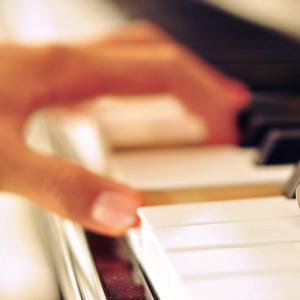 爸爸和女儿玩屁股视频大全
